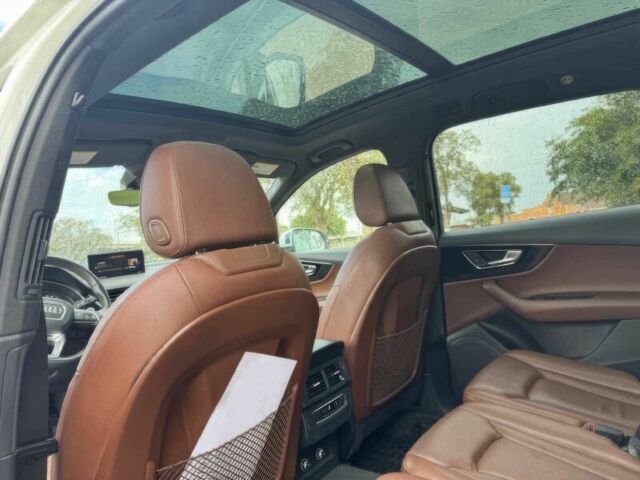 Білий Ауді Ку 7, об'ємом двигуна 3 л та пробігом 33 тис. км за 23400 $, фото 8 на Automoto.ua