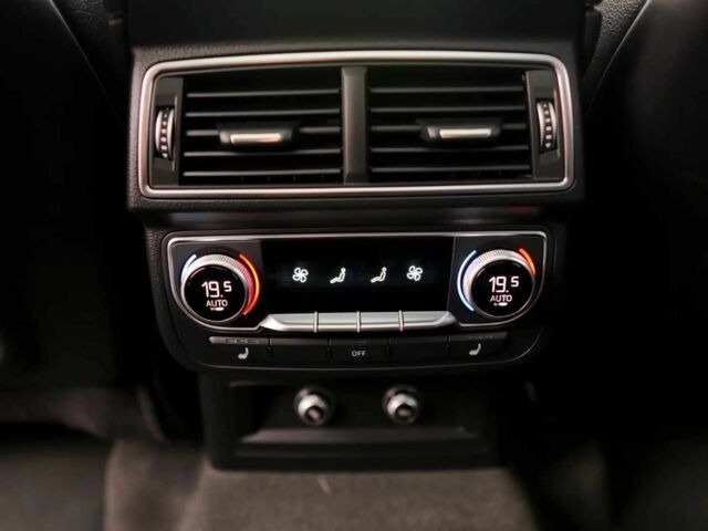 Белый Ауди Ку 7, объемом двигателя 3 л и пробегом 77 тыс. км за 23600 $, фото 16 на Automoto.ua