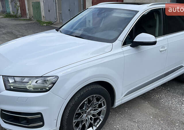 Белый Ауди Ку 7, объемом двигателя 2.99 л и пробегом 228 тыс. км за 32000 $, фото 30 на Automoto.ua