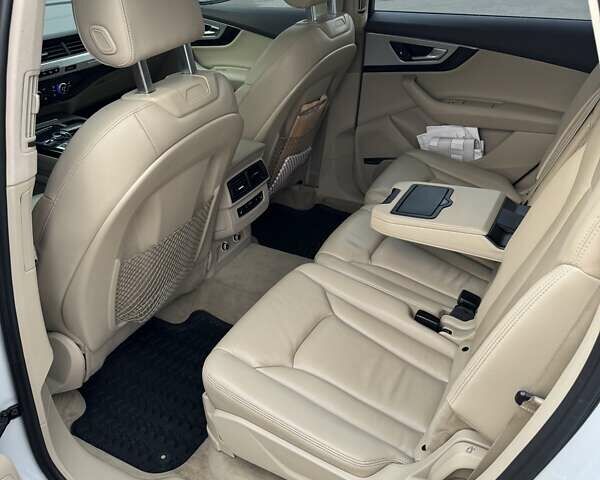 Белый Ауди Ку 7, объемом двигателя 1.98 л и пробегом 79 тыс. км за 33850 $, фото 36 на Automoto.ua