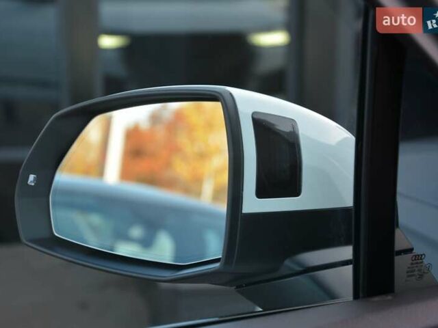 Білий Ауді Ку 7, об'ємом двигуна 3 л та пробігом 99 тис. км за 31800 $, фото 17 на Automoto.ua