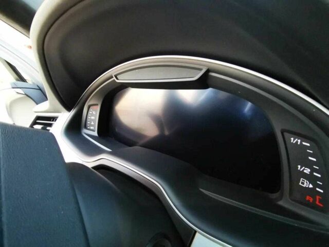 Белый Ауди Ку 7, объемом двигателя 3 л и пробегом 150 тыс. км за 20000 $, фото 6 на Automoto.ua