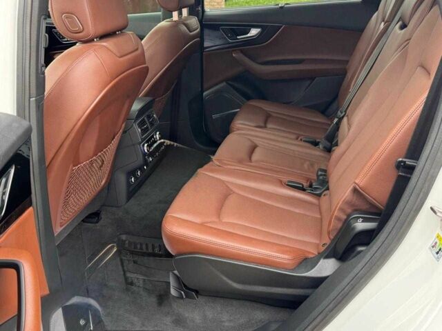 Білий Ауді Ку 7, об'ємом двигуна 0 л та пробігом 100 тис. км за 9800 $, фото 5 на Automoto.ua