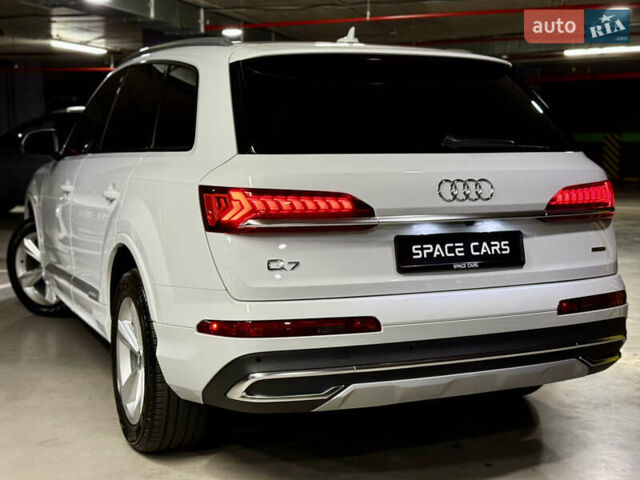 Білий Ауді Ку 7, об'ємом двигуна 3 л та пробігом 15 тис. км за 49000 $, фото 10 на Automoto.ua