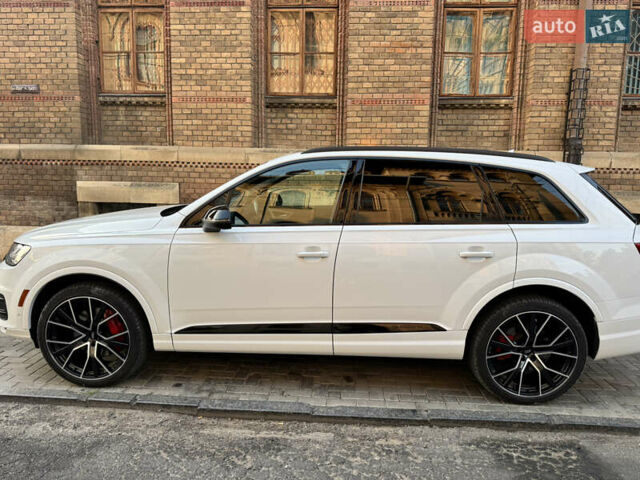 Белый Ауди Ку 7, объемом двигателя 3 л и пробегом 79 тыс. км за 41000 $, фото 3 на Automoto.ua