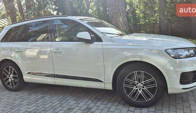 Белый Ауди Ку 7, объемом двигателя 2.97 л и пробегом 120 тыс. км за 51000 $, фото 2 на Automoto.ua