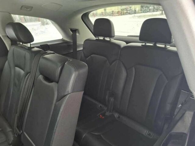 Білий Ауді Ку 7, об'ємом двигуна 2 л та пробігом 78 тис. км за 16500 $, фото 10 на Automoto.ua