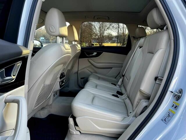 Білий Ауді Ку 7, об'ємом двигуна 3 л та пробігом 40 тис. км за 17900 $, фото 14 на Automoto.ua