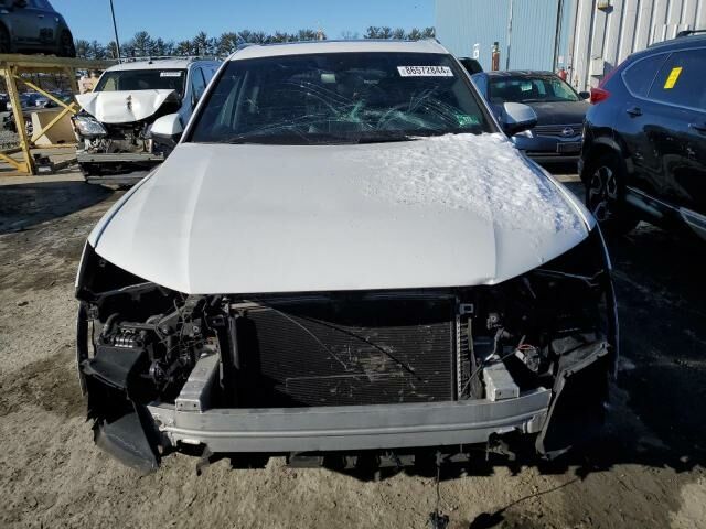 Белый Ауди Ку 7, объемом двигателя 3 л и пробегом 101 тыс. км за 22000 $, фото 1 на Automoto.ua