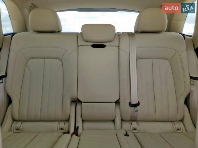 Белый Ауди Ку 7, объемом двигателя 3 л и пробегом 87 тыс. км за 9700 $, фото 9 на Automoto.ua