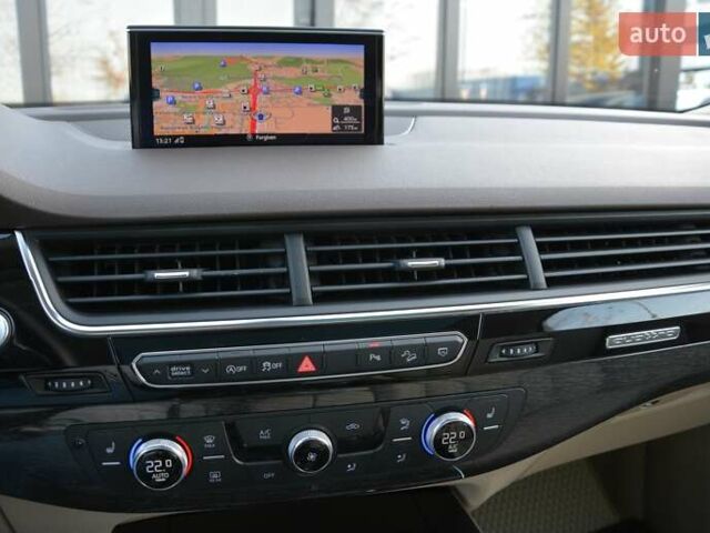 Білий Ауді Ку 7, об'ємом двигуна 3 л та пробігом 99 тис. км за 31800 $, фото 25 на Automoto.ua