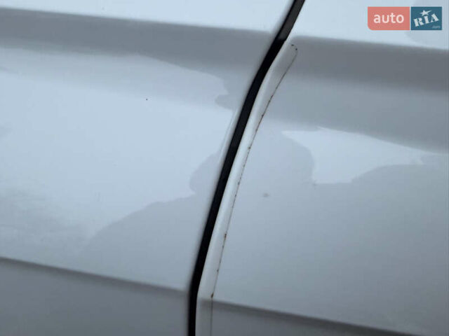 Белый Ауди Ку 7, объемом двигателя 1.98 л и пробегом 166 тыс. км за 30000 $, фото 30 на Automoto.ua