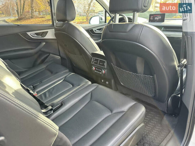 Білий Ауді Ку 7, об'ємом двигуна 3 л та пробігом 58 тис. км за 37500 $, фото 36 на Automoto.ua