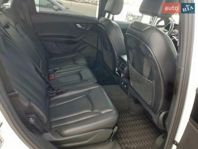 Ауди Ку 7 2019 в Львове на Automoto.ua Белый Ауди Ку 7, объемом двигателя 3 л и пробегом 71 тыс. км за 8000 $, фото 10 на Automoto.ua