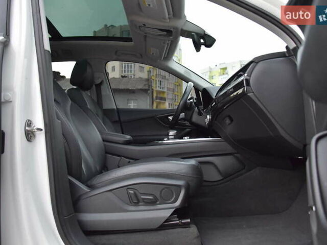 Белый Ауди Ку 7, объемом двигателя 3 л и пробегом 169 тыс. км за 29950 $, фото 37 на Automoto.ua