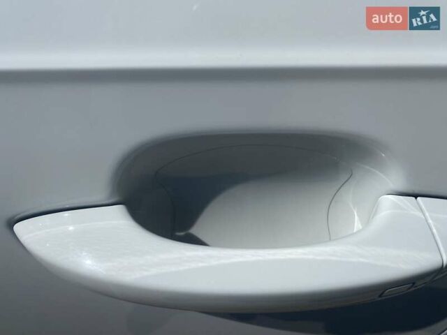 Белый Ауди Ку 7, объемом двигателя 2.97 л и пробегом 117 тыс. км за 52500 $, фото 7 на Automoto.ua