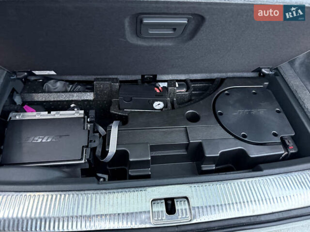 Белый Ауди Ку 7, объемом двигателя 3 л и пробегом 160 тыс. км за 21000 $, фото 35 на Automoto.ua