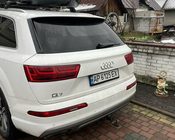 Белый Ауди Ку 7, объемом двигателя 2 л и пробегом 76 тыс. км за 35000 $, фото 1 на Automoto.ua