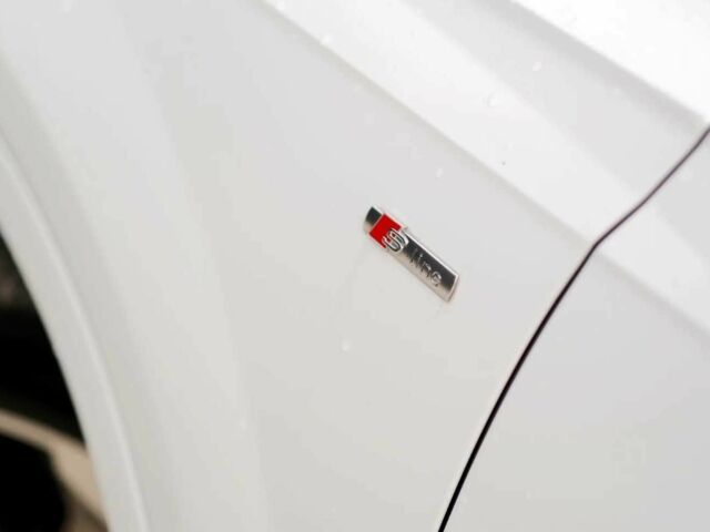 Белый Ауди Ку 7, объемом двигателя 3 л и пробегом 77 тыс. км за 23600 $, фото 8 на Automoto.ua