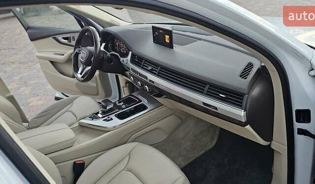 Ауді Ку 7 2019 у Львові на Automoto.ua Білий Ауді Ку 7, об'ємом двигуна 2 л та пробігом 175 тис. км за 31500 $, фото 40 на Automoto.ua