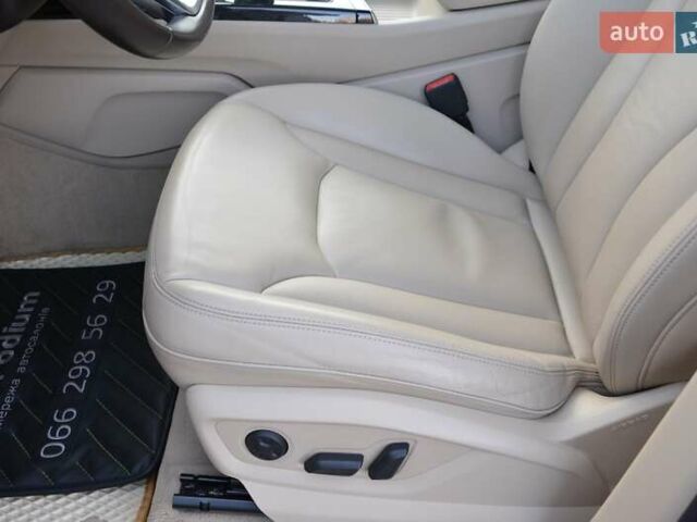 Білий Ауді Ку 7, об'ємом двигуна 3 л та пробігом 99 тис. км за 31800 $, фото 43 на Automoto.ua