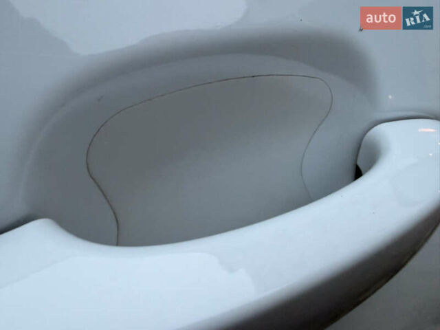 Белый Ауди Ку 7, объемом двигателя 1.98 л и пробегом 166 тыс. км за 30000 $, фото 29 на Automoto.ua