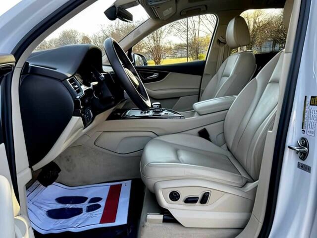 Білий Ауді Ку 7, об'ємом двигуна 3 л та пробігом 40 тис. км за 17900 $, фото 8 на Automoto.ua