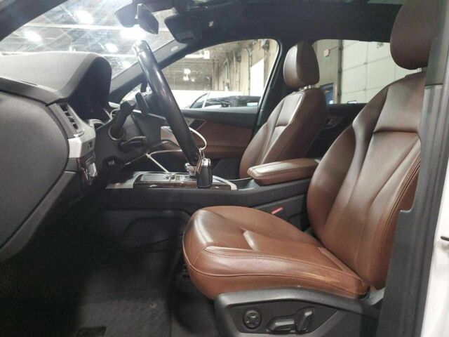 Белый Ауди Ку 7, объемом двигателя 2 л и пробегом 60 тыс. км за 10500 $, фото 6 на Automoto.ua