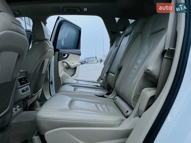 Білий Ауді Ку 7, об'ємом двигуна 3 л та пробігом 210 тис. км за 19999 $, фото 24 на Automoto.ua