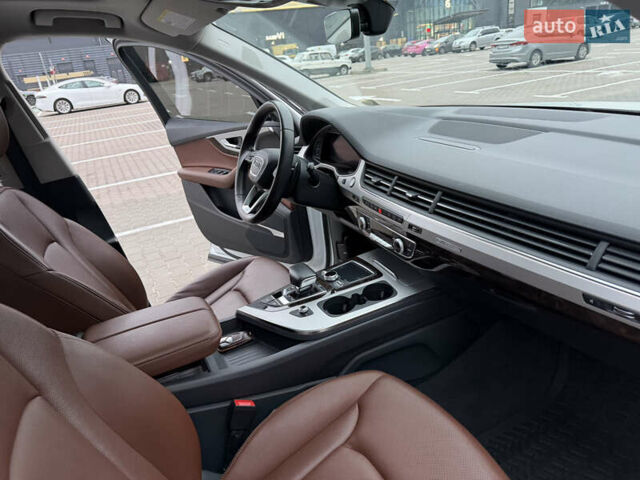 Белый Ауди Ку 7, объемом двигателя 1.98 л и пробегом 166 тыс. км за 30000 $, фото 4 на Automoto.ua