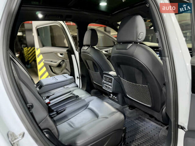 Ауді Ку 7 2019 у Києві на Automoto.ua Білий Ауді Ку 7, об'ємом двигуна 3 л та пробігом 15 тис. км за 51000 $, фото 27 на Automoto.ua