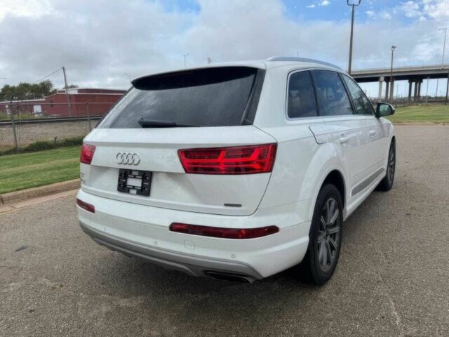 Білий Ауді Ку 7, об'ємом двигуна 3 л та пробігом 33 тис. км за 23400 $, фото 4 на Automoto.ua