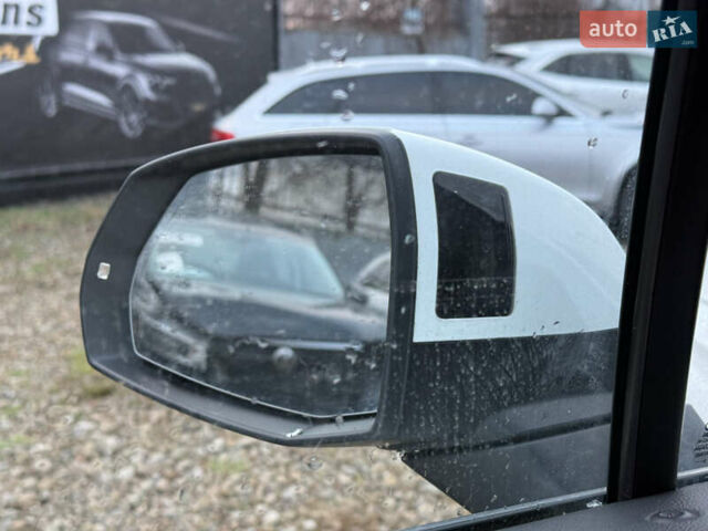 Белый Ауди Ку 7, объемом двигателя 3 л и пробегом 160 тыс. км за 21000 $, фото 16 на Automoto.ua