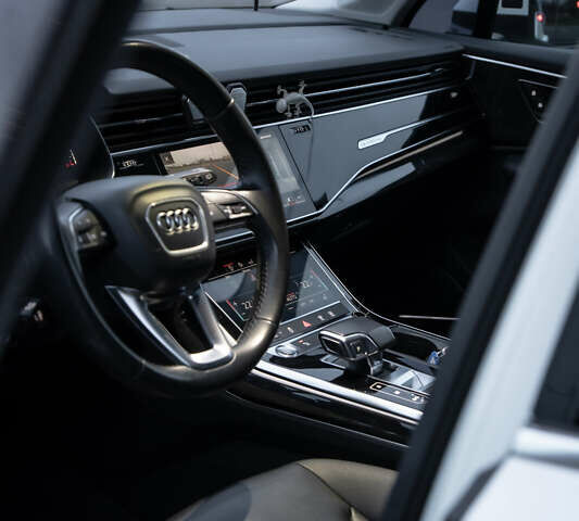 Белый Ауди Ку 7, объемом двигателя 3 л и пробегом 190 тыс. км за 43500 $, фото 17 на Automoto.ua