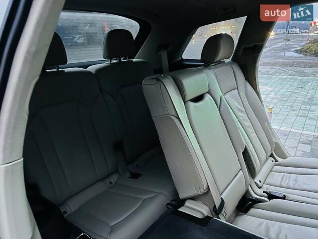 Білий Ауді Ку 7, об'ємом двигуна 3 л та пробігом 210 тис. км за 19999 $, фото 23 на Automoto.ua