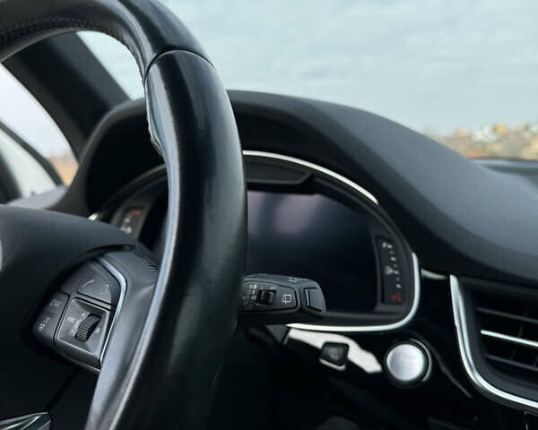 Білий Ауді Ку 7, об'ємом двигуна 3 л та пробігом 130 тис. км за 42000 $, фото 25 на Automoto.ua