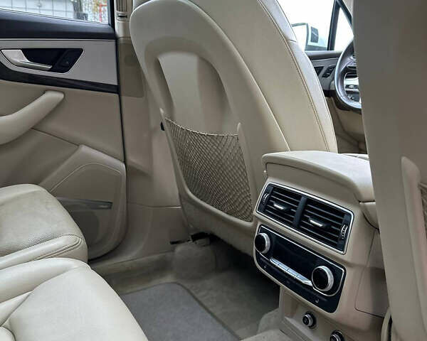 Белый Ауди Ку 7, объемом двигателя 2 л и пробегом 62 тыс. км за 28900 $, фото 9 на Automoto.ua