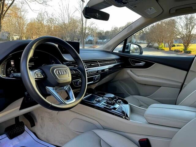 Білий Ауді Ку 7, об'ємом двигуна 3 л та пробігом 40 тис. км за 17900 $, фото 9 на Automoto.ua