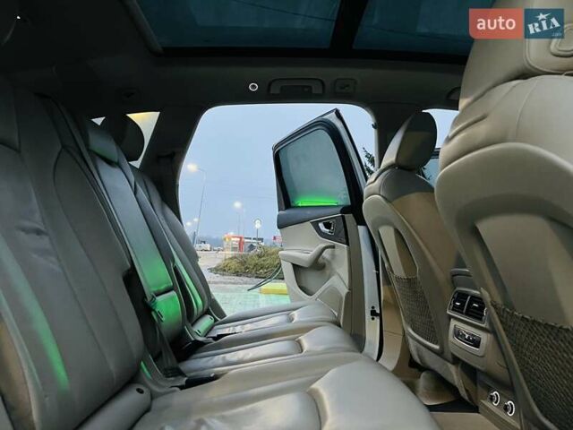 Білий Ауді Ку 7, об'ємом двигуна 3 л та пробігом 210 тис. км за 19999 $, фото 30 на Automoto.ua