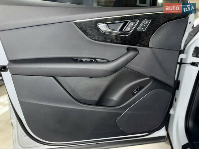 Білий Ауді Ку 7, об'ємом двигуна 3 л та пробігом 15 тис. км за 49000 $, фото 20 на Automoto.ua