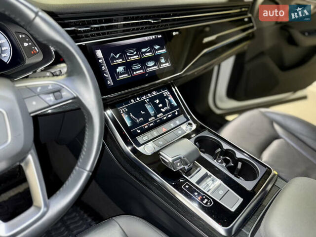 Ауді Ку 7 2019 у Києві на Automoto.ua Білий Ауді Ку 7, об'ємом двигуна 3 л та пробігом 15 тис. км за 51000 $, фото 21 на Automoto.ua