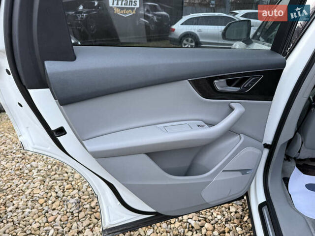 Белый Ауди Ку 7, объемом двигателя 3 л и пробегом 160 тыс. км за 21000 $, фото 19 на Automoto.ua