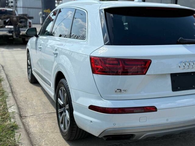 Белый Ауди Ку 7, объемом двигателя 0 л и пробегом 37 тыс. км за 15000 $, фото 5 на Automoto.ua