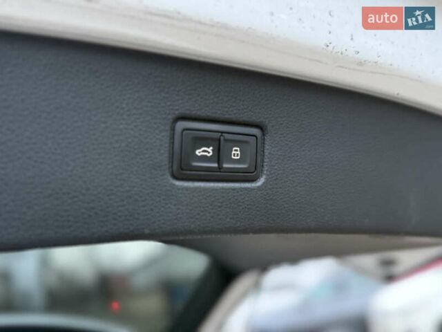 Белый Ауди Ку 7, объемом двигателя 3 л и пробегом 160 тыс. км за 21000 $, фото 32 на Automoto.ua