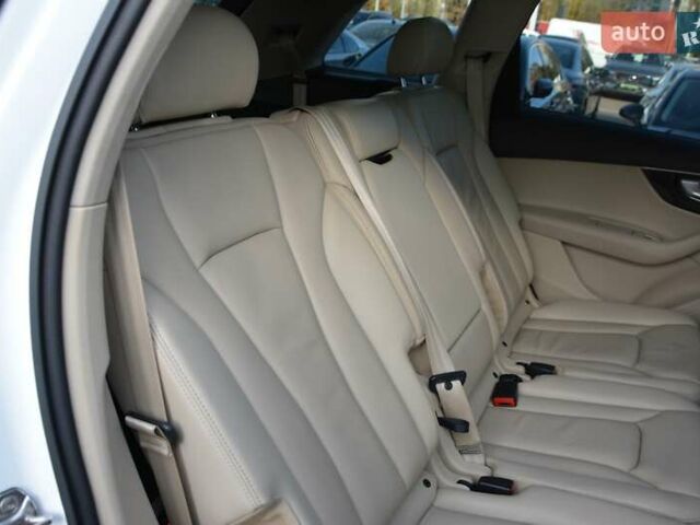 Білий Ауді Ку 7, об'ємом двигуна 3 л та пробігом 99 тис. км за 31800 $, фото 51 на Automoto.ua