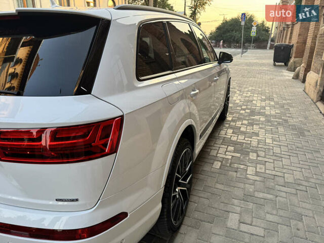 Белый Ауди Ку 7, объемом двигателя 3 л и пробегом 79 тыс. км за 41000 $, фото 6 на Automoto.ua