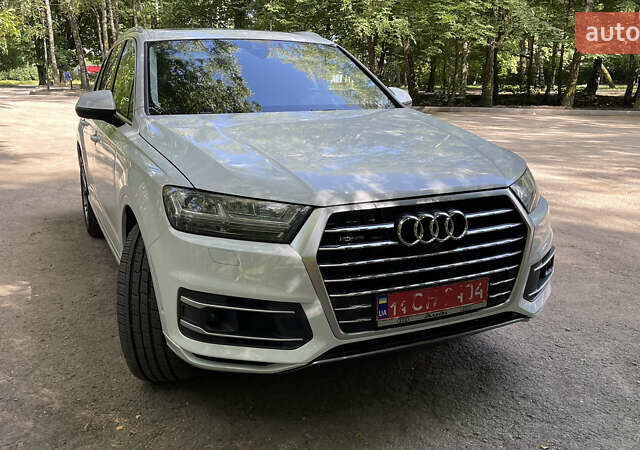 Белый Ауди Ку 7, объемом двигателя 2.99 л и пробегом 228 тыс. км за 32000 $, фото 15 на Automoto.ua