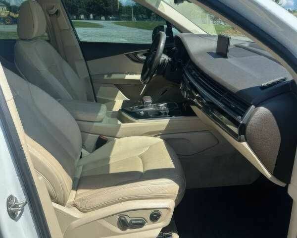 Белый Ауди Ку 7, объемом двигателя 3 л и пробегом 89 тыс. км за 13500 $, фото 12 на Automoto.ua
