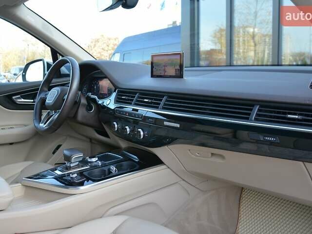 Білий Ауді Ку 7, об'ємом двигуна 3 л та пробігом 99 тис. км за 34999 $, фото 43 на Automoto.ua