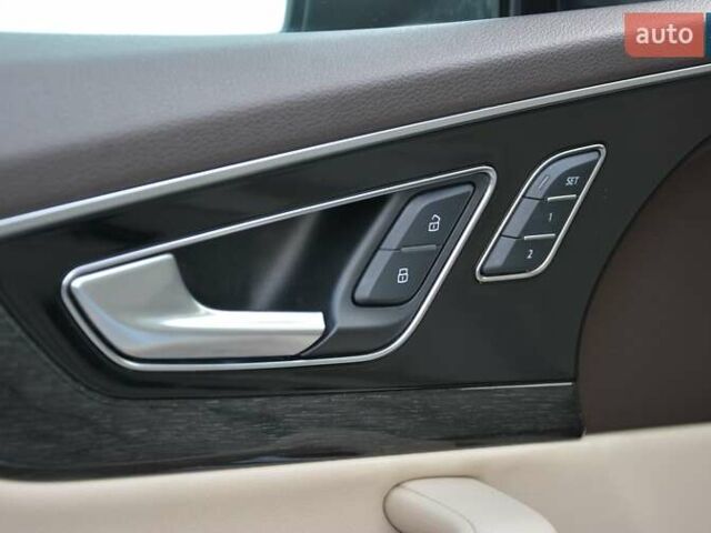 Білий Ауді Ку 7, об'ємом двигуна 3 л та пробігом 99 тис. км за 34999 $, фото 18 на Automoto.ua